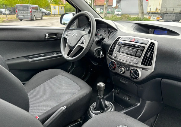Hyundai i20 cena 22999 przebieg: 136000, rok produkcji 2012 z Świebodzin małe 154